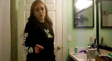 oral sex là gì Predispose cô sex mẹ và con gái để thân mật.